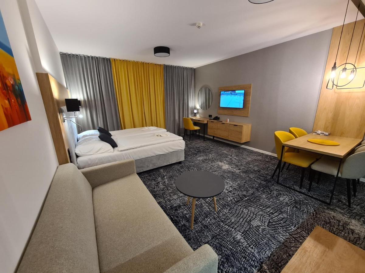 Апартаменты Akvamarin Besenova Apartman Экстерьер фото